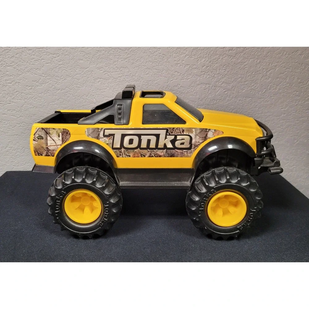 Tonka Steel Classics 4x4 Pickup Truck 2012 Funrise Tonka Hasbro #92013 (no winch
